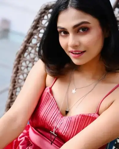 Escort Service Vandavasi